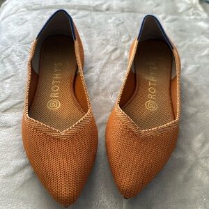 Beige Rothy’s gently used size 7